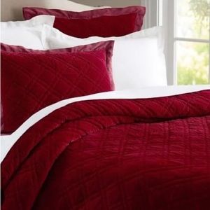 Pottery Barn Velvet Diamond Stitch Quilt